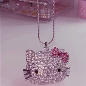 Hello Kitty Bling Necklace 💕🐱💎
